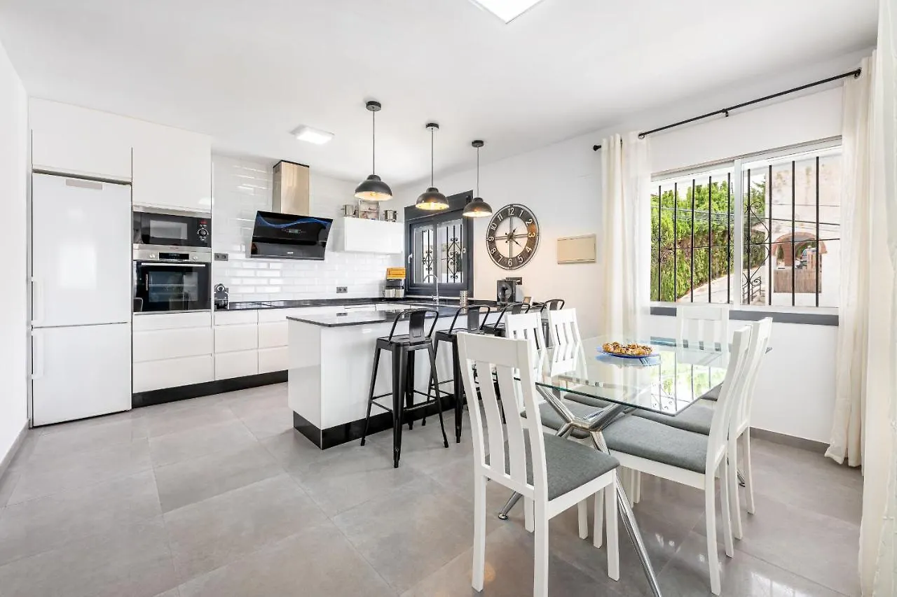 797 Holiday Rentals - Villa Con Piscina Privada Y Barbacoa Para 8 Benalmádena 0*,  Spanyolország